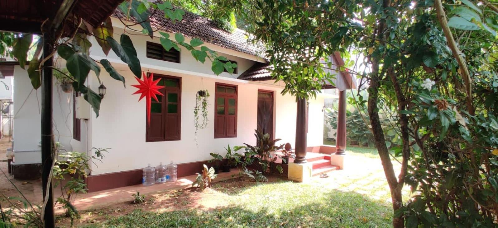 Lannister Inn Kochi Extérieur photo